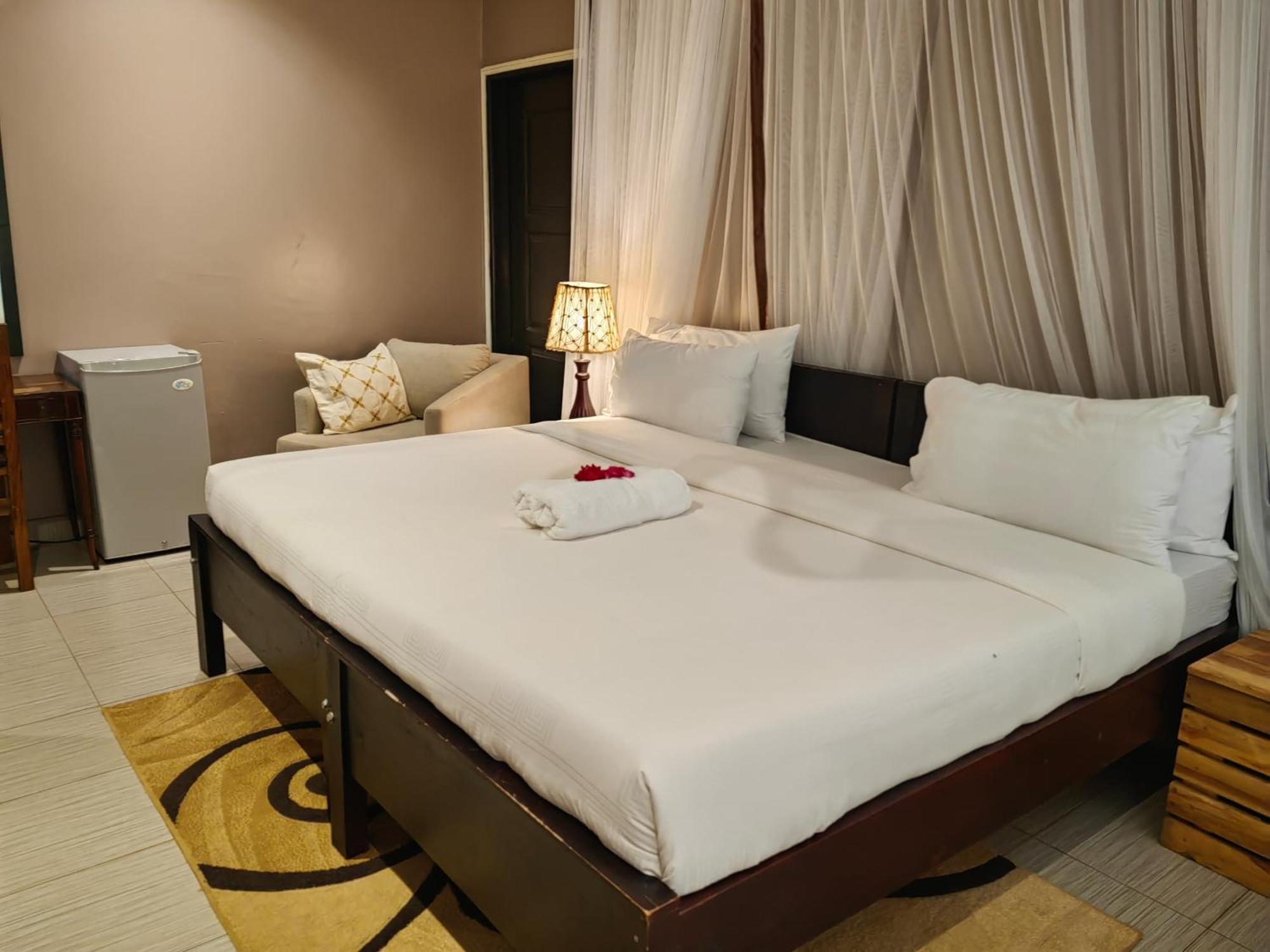 Living Waters Resort Jinja Bagian luar foto