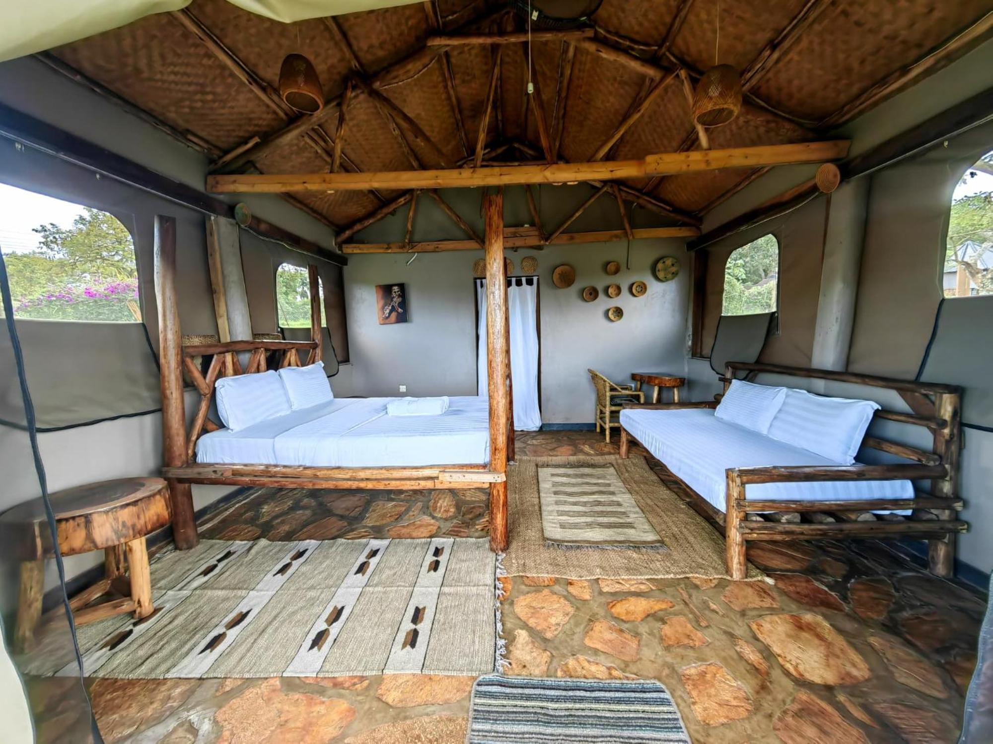 Living Waters Resort Jinja Bagian luar foto