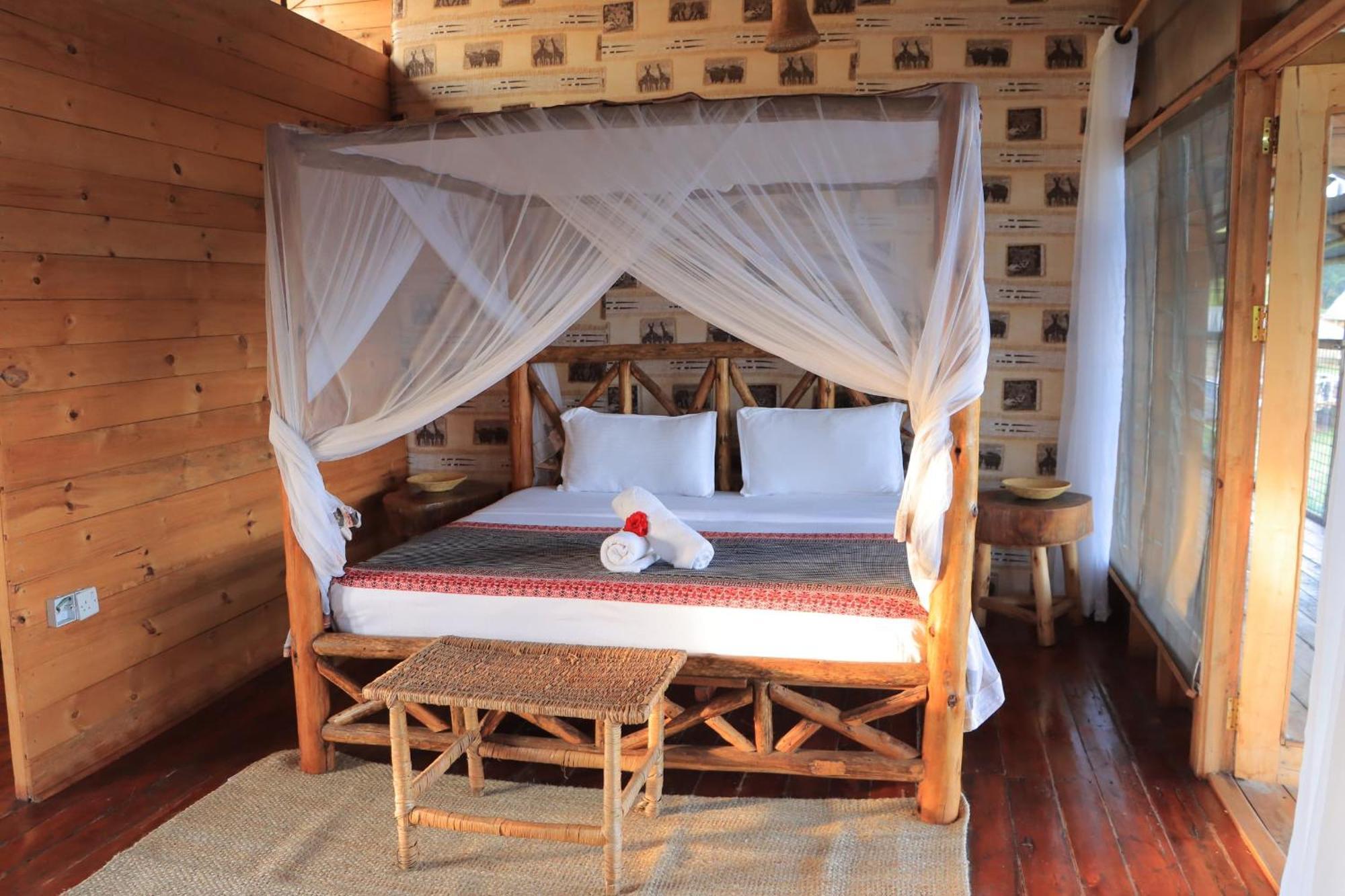 Living Waters Resort Jinja Bagian luar foto
